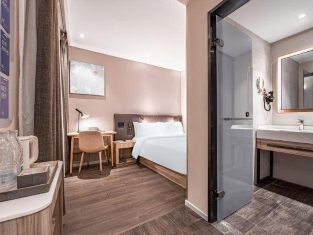 Hotel Hanting Premium Loushanguan Road Metro Station Shanghai